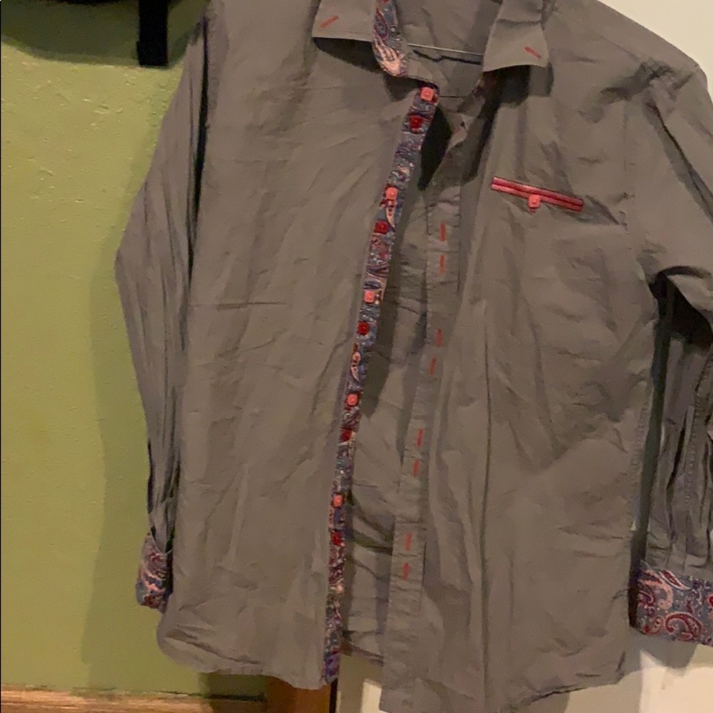 Men’s small long sleeved button up shirt.